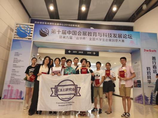 图片包含 室内, 墙壁, 天花板, 地板描述已自动生成